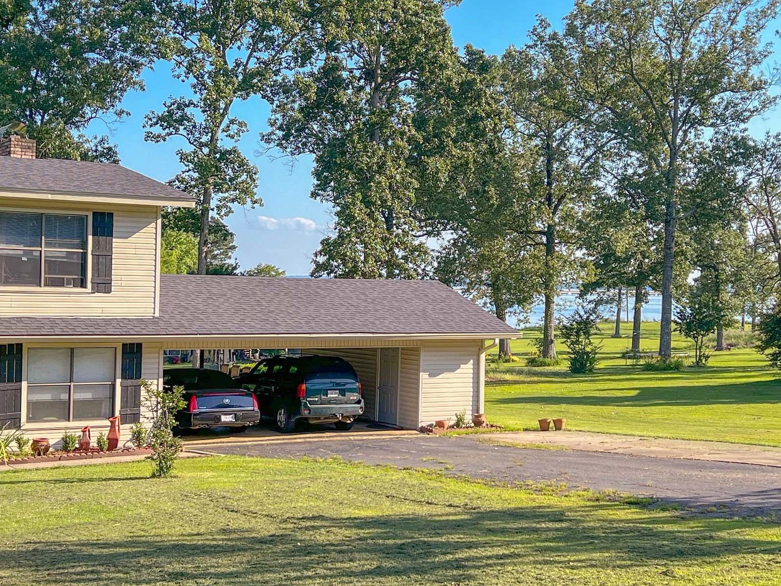 895 Merritt Mountian Rd