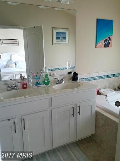 607 S Cherry Grv Ave