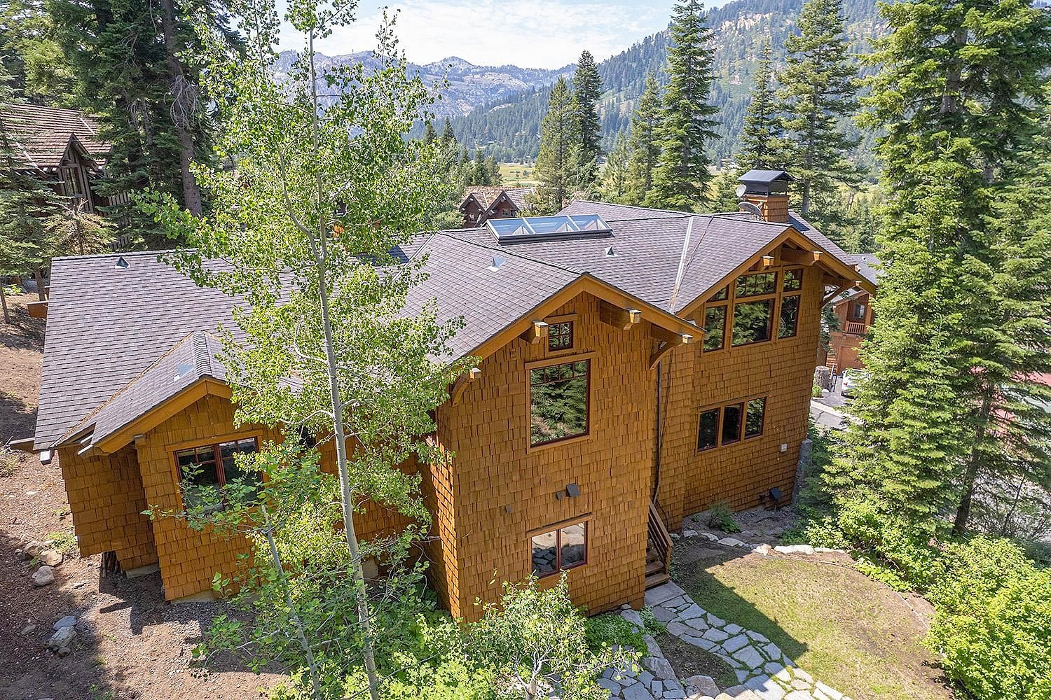 3061 BROKEN ARROW PL