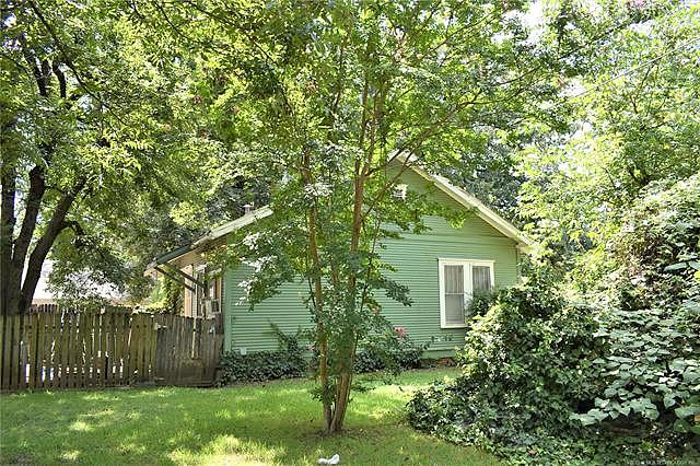 1116 N 5th Ave  