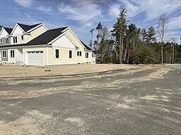 3 Hayley Cir  