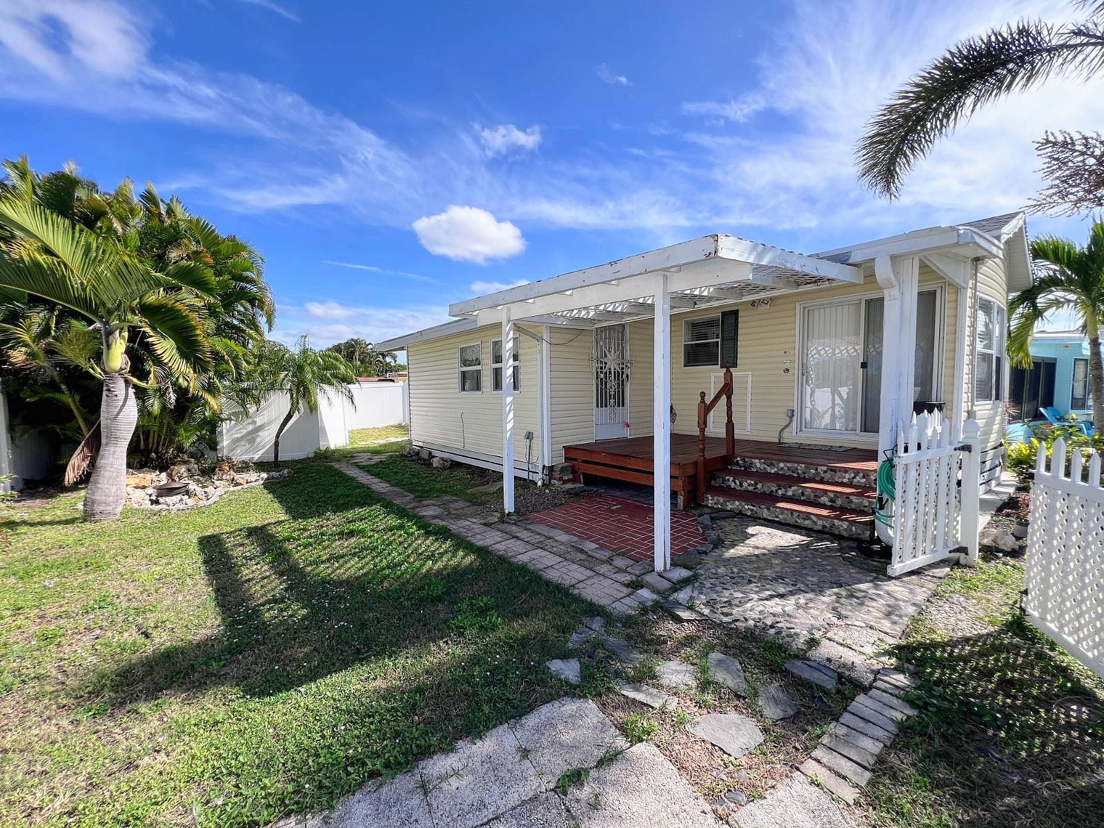 16299 San Carlos Blvd Unit R1  