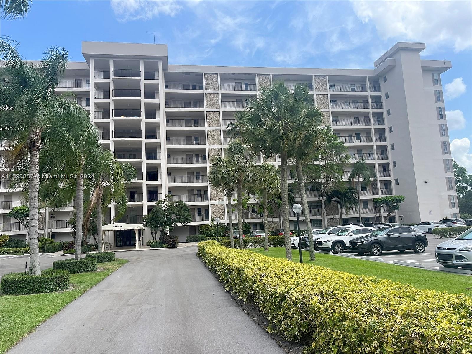 3200 N Palm Aire Dr Unit 101  