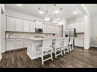 18206 Lake Eagle Dr  